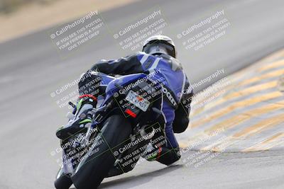 media/Dec-17-2022-SoCal Trackdays (Sat) [[224abd9271]]/Turn 10 Backside (120pm)/